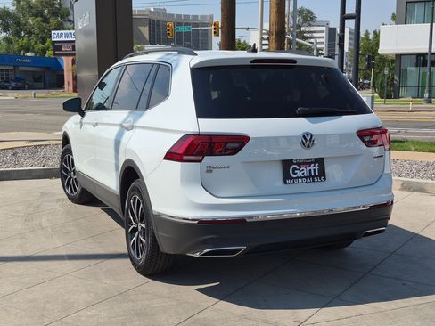 Used 2021 Volkswagen Tiguan SE AWD/4WD image 7