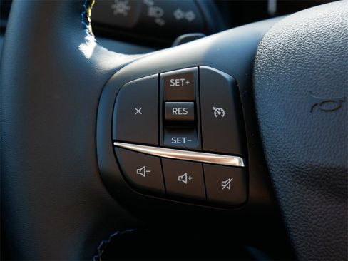 Used 2026 Ford Maverick Lobo image 19