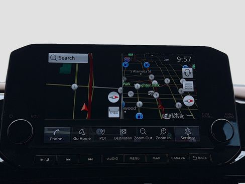 Used 2023 Nissan Pathfinder Platinum w/ Black Appearance Package FWD image 10