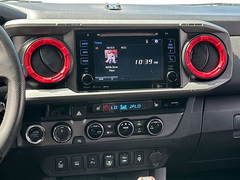 Used 2018 Toyota Tacoma TRD Pro image 17