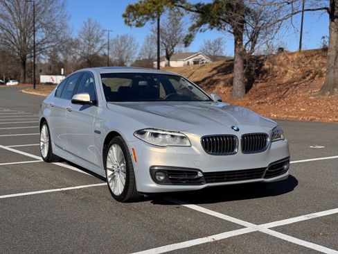 Used 2016 BMW 550i xDrive Sedan image 16