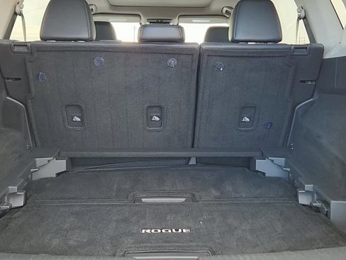 Used 2021 Nissan Rogue Platinum image 20