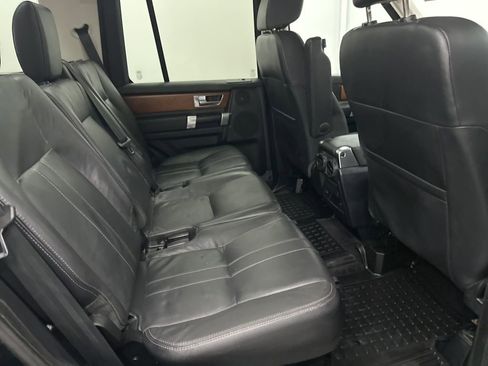 Used 2016 Land Rover LR4 HSE image 24
