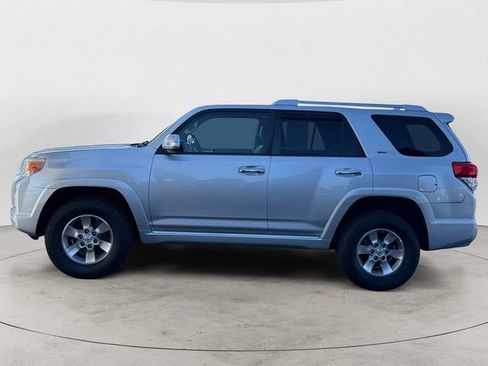 Used 2010 Toyota 4Runner SR5 AWD/4WD image 2