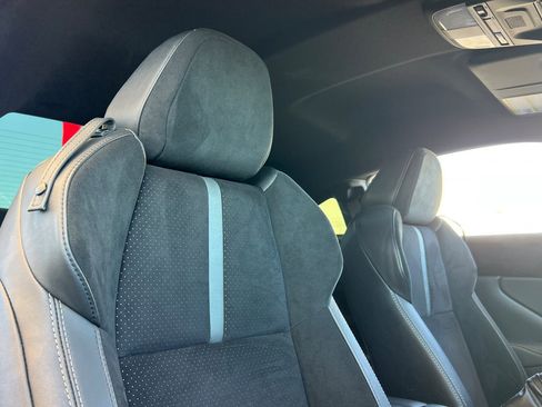 Used 2025 Toyota GR86 Premium w/ ALL Weather Mat Package (TMS) RWD image 15