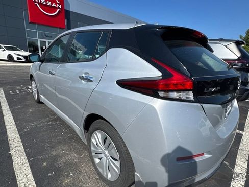 Certified 2025 Nissan Leaf S FWD image 3