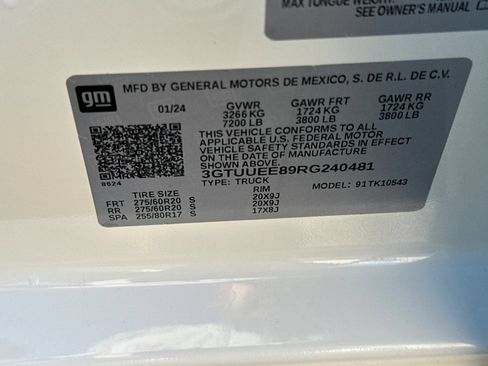 Certified 2024 GMC Sierra 1500 AT4 w/ Technology Package AWD/4WD image 29