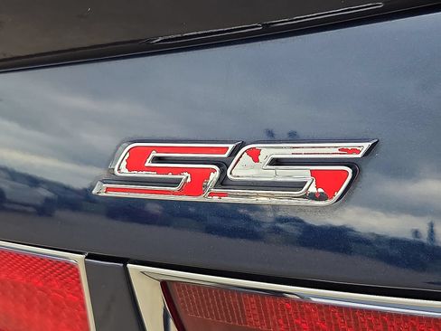 Used 2012 Chevrolet Camaro SS RWD image 9