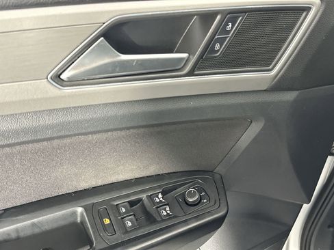 Used 2018 Volkswagen Atlas S image 17