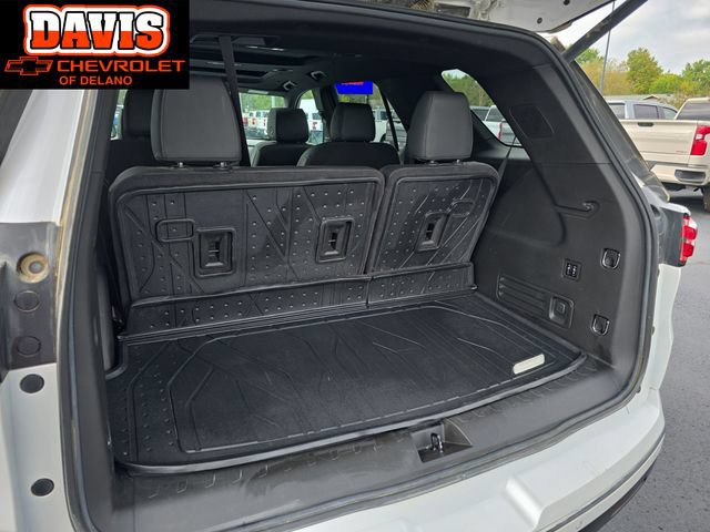 Used 2022 Chevrolet Traverse High Country w/ LPO, Floor Liner Package AWD/4WD image 12