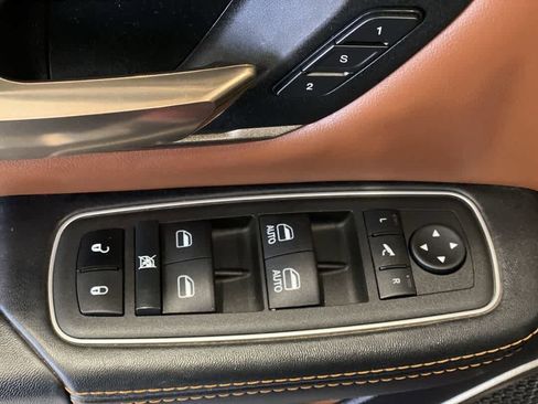 Used 2022 RAM 1500 Limited image 15