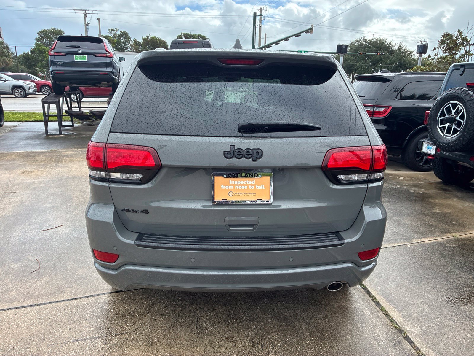 Used 2021 Jeep Grand Cherokee Laredo X AWD/4WD image 4