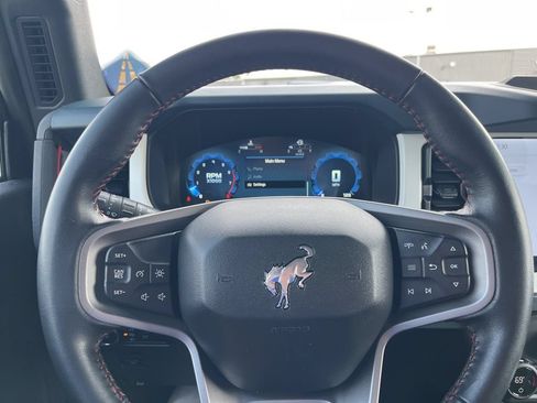 Used 2025 Ford Bronco Heritage Edition AWD/4WD image 16