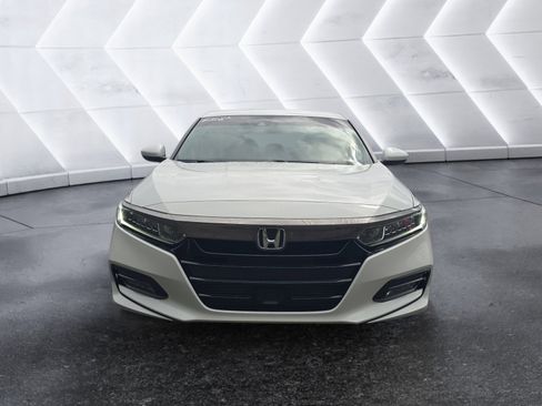 Used 2019 Honda Accord Sport image 8