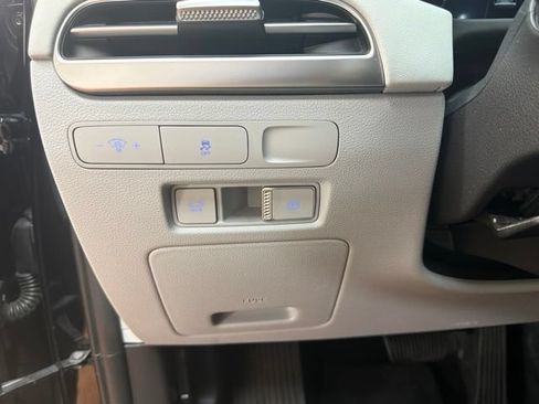 Used 2024 Hyundai Palisade SEL FWD image 19