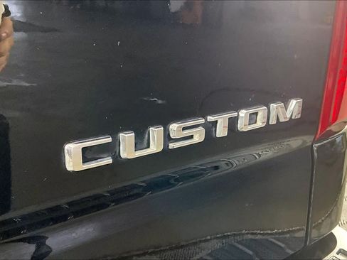 Used 2023 Chevrolet Silverado 1500 Custom RWD image 10