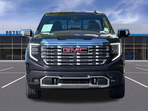 Used 2023 GMC Sierra 1500 Denali w/ Technology Package AWD/4WD image 9