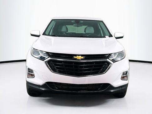 Used 2019 Chevrolet Equinox LT image 2