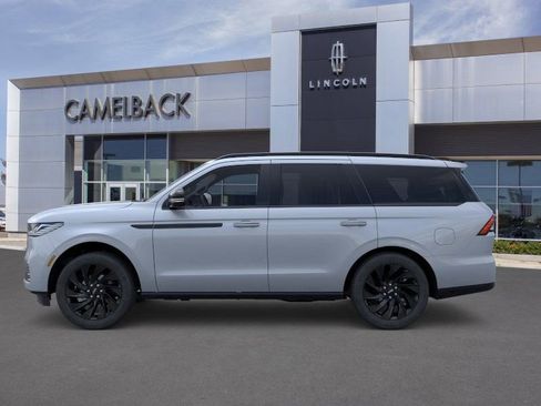 New 2025 Lincoln Navigator Reserve w/ Jet Appearance Package image 26