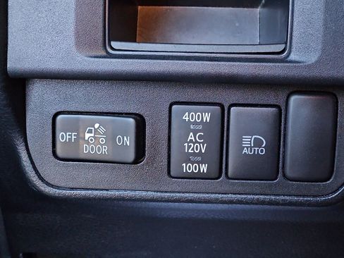 Used 2019 Toyota Tacoma TRD Sport image 25