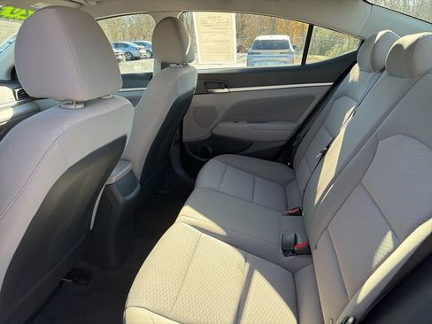 Used 2020 Hyundai Elantra SEL image 13