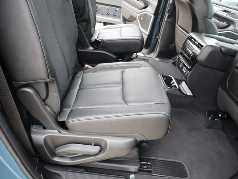 New 2026 Jeep Grand Wagoneer Limited AWD/4WD image 16