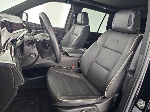 Used 2023 Cadillac Escalade Premium Luxury AWD/4WD image 22