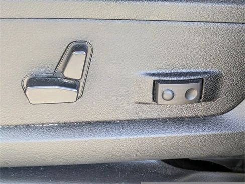 Used 2024 RAM 2500 Big Horn image 19