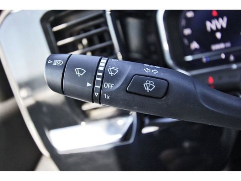 Used 2024 Chevrolet Silverado 2500 LT image 17