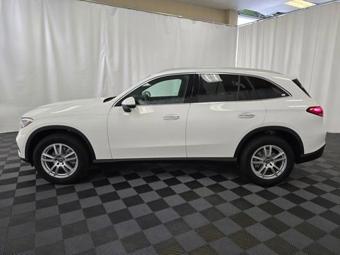 New 2025 Mercedes-Benz GLC 300 4MATIC image 4