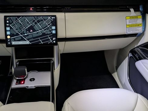New 2026 Land Rover Range Rover SE AWD/4WD image 28