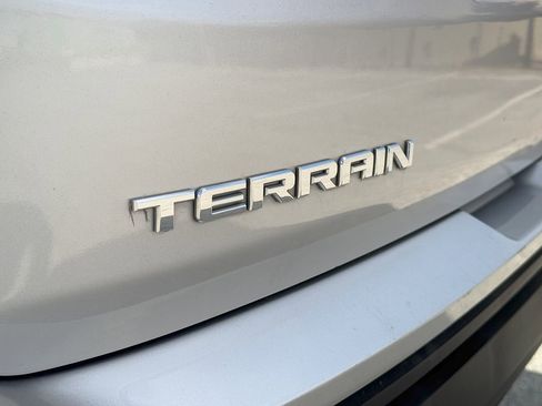 Used 2018 GMC Terrain SLE image 18