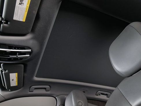 Certified 2020 Porsche Cayenne AWD/4WD image 27