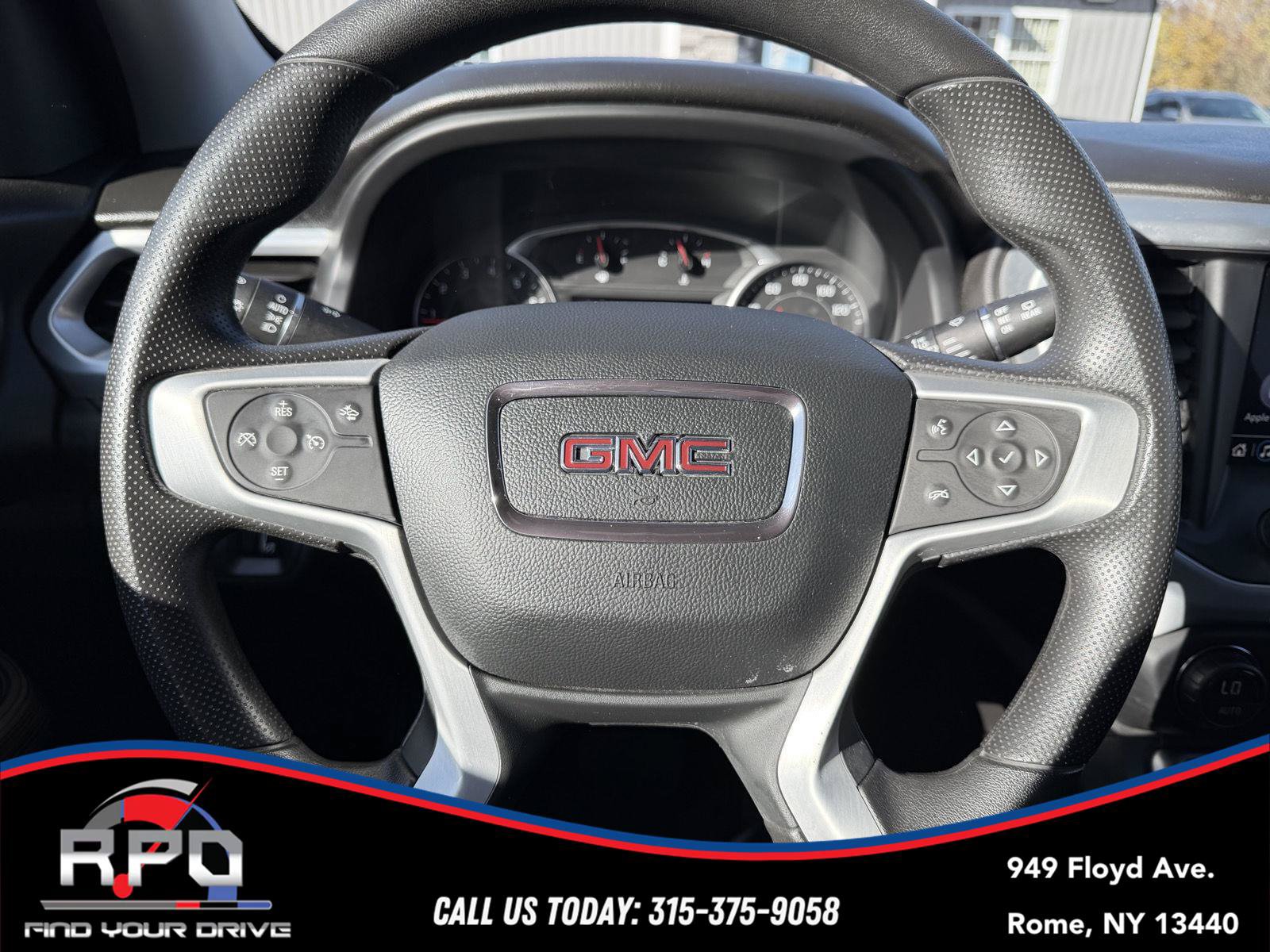 Used 2021 GMC Acadia SLE w/ Driver Convenience Package AWD/4WD image 17