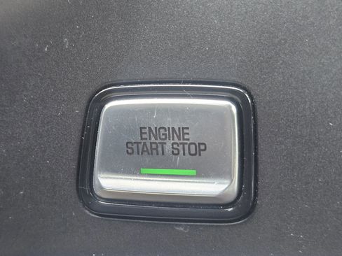 Used 2017 Chevrolet Corvette Stingray Coupe w/ 1LT image 32