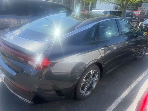 Used 2022 Kia K5 EX w/ EX Premium Package image 4