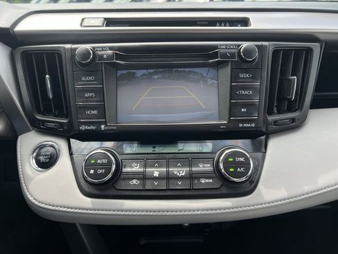 Used 2018 Toyota RAV4 XLE w/ Plus Extra Value Package AWD/4WD image 18