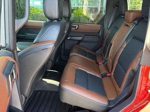Certified 2024 Ford Bronco Outer Banks AWD/4WD image 11
