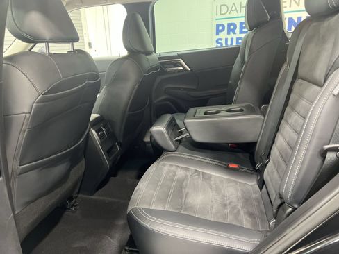 Used 2022 Mitsubishi Outlander SE FWD image 21