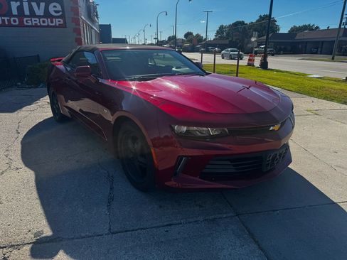 Used 2017 Chevrolet Camaro LT RWD image 2