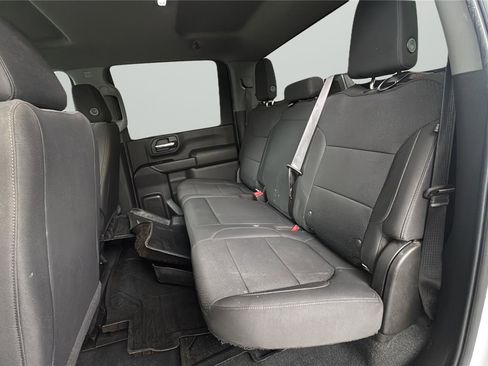 Used 2022 Chevrolet Silverado 2500 Custom w/ Custom Value Package AWD/4WD image 11