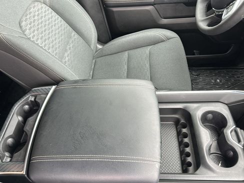 Used 2025 RAM 1500 Big Horn AWD/4WD image 27
