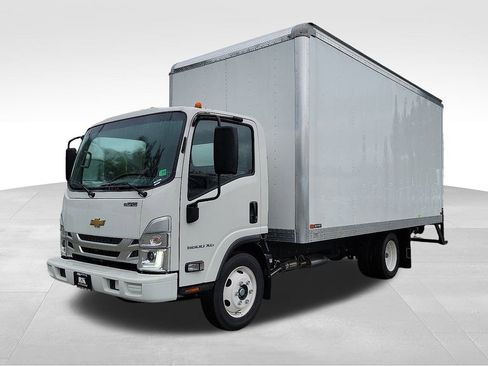 New 2025 Chevrolet Low Cab Forward 5500XG image 2