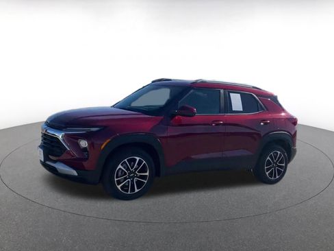 Used 2025 Chevrolet TrailBlazer LT image 8