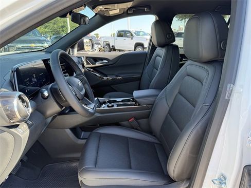 New 2026 Chevrolet Equinox LT w/ Convenience Package II image 21