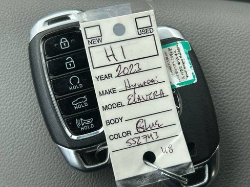 Used 2023 Hyundai Elantra SEL w/ Preferred Accessory Package FWD image 34