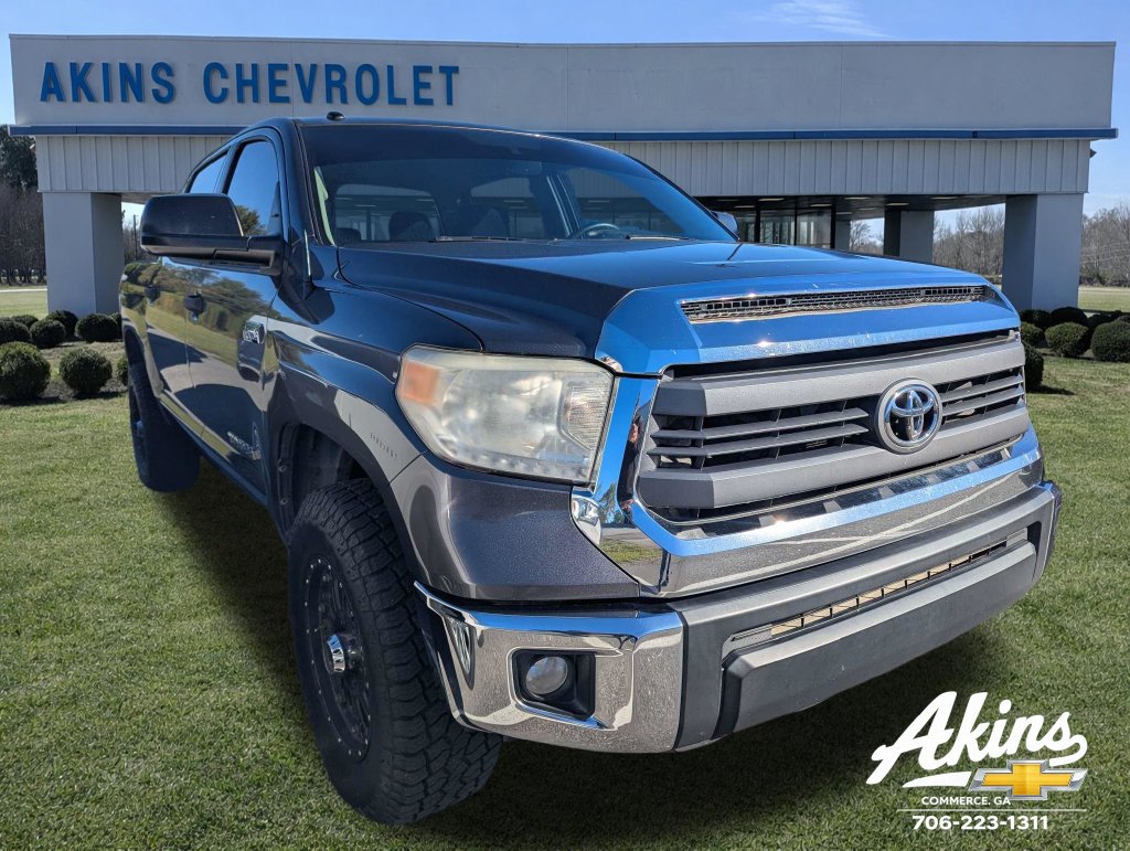 Used 2015 Toyota Tundra SR5 w/ SR5 Upgrade Package AWD/4WD image 1