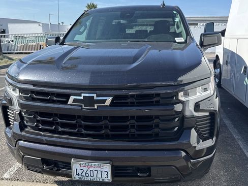 Used 2023 Chevrolet Silverado 1500 RST w/ Z71 Off-Road Package image 2