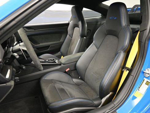Certified 2022 Porsche 911 GT3 RWD image 5