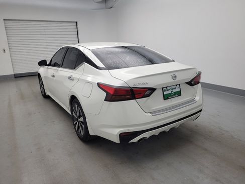 Used 2019 Nissan Altima 2.5 SL FWD image 5